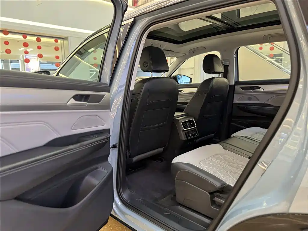 Volkswagen Talagon 2023 380TSI 4WD R-Line Touring Edition фото 24