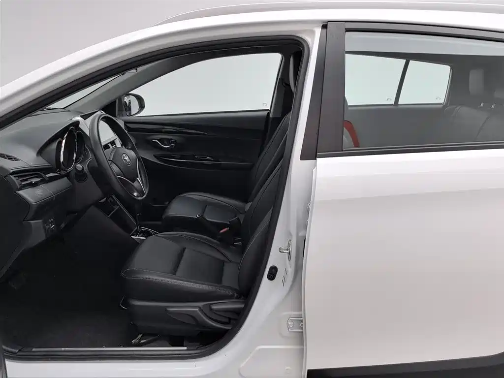 Toyota YARiS L Zhi Xuan 2020 Zhi Xuan X 1.5L CVT Luxury фото 10