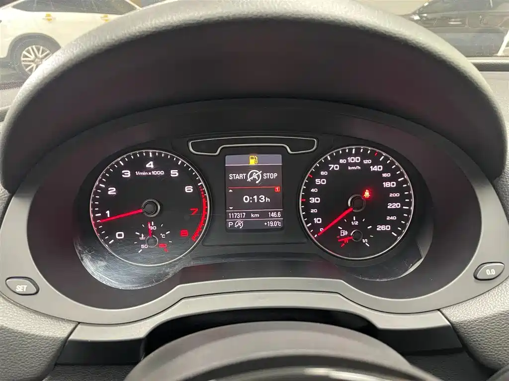 Audi Q3 2013 35 TFSI quattro Comfort фото 19
