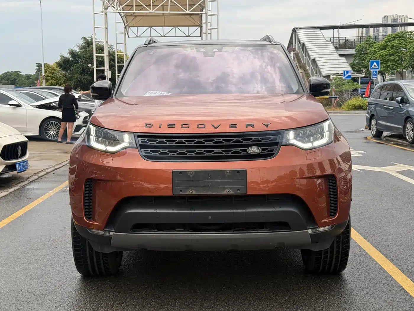 Land Rover Discovery 2017 3.0 SC V6 HSE фото 2