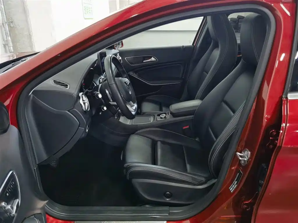 Mercedes-Benz GLA 2019 GLA 200 Fashion фото 10
