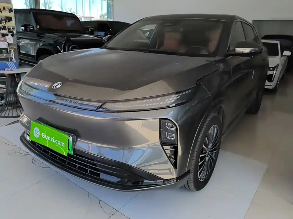 Dongfeng Aeolus L8 2025 Plug-in Hybrid