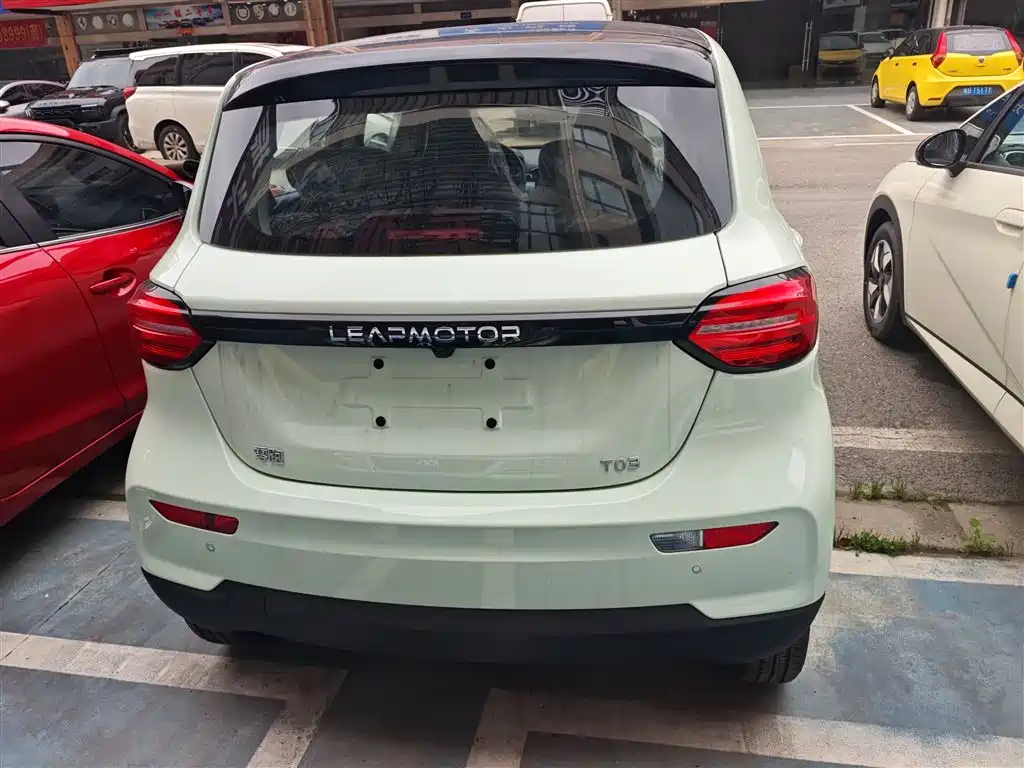 ZERO-RUNNING CAR ZERO RUN T03