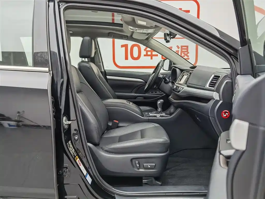 Toyota Highlander 2017 2.0T 4WD Premium 7-Seater фото 23