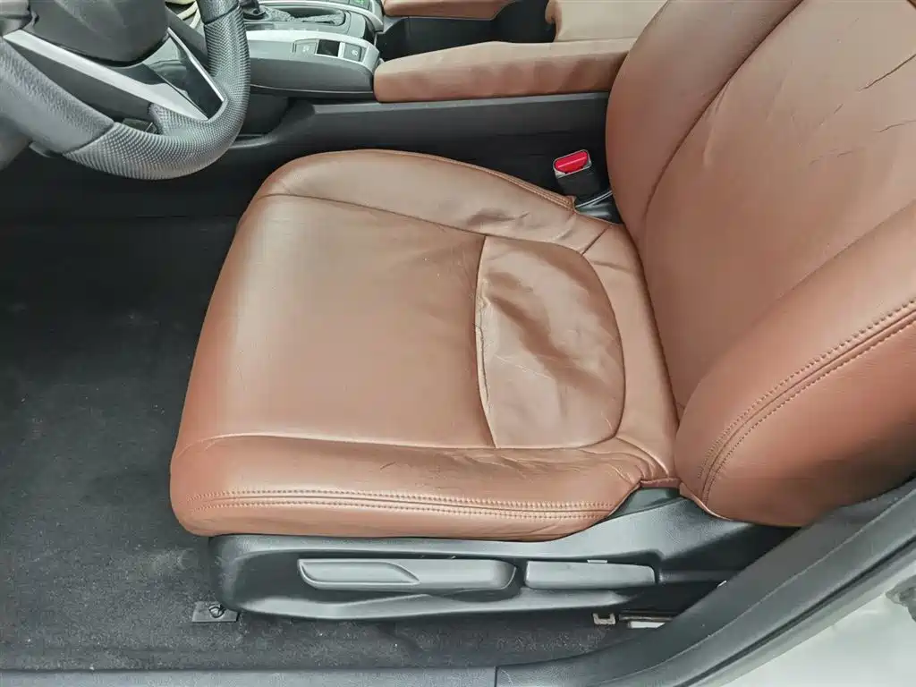 Honda Civic 2016 220TURBO CVT Luxury Edition фото 20