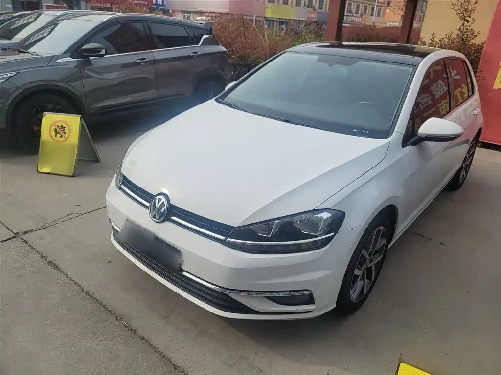 Volkswagen Golf 2020 Beloved Edition 200TSI DSG Comfort Progressive