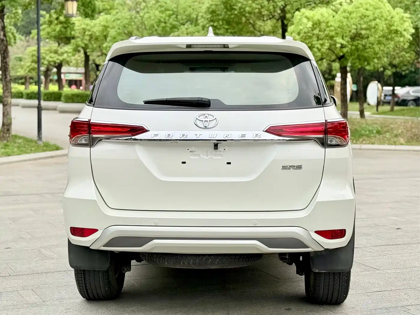 Toyota Fortuner 2016 2.7L Middle East Edition фото 5