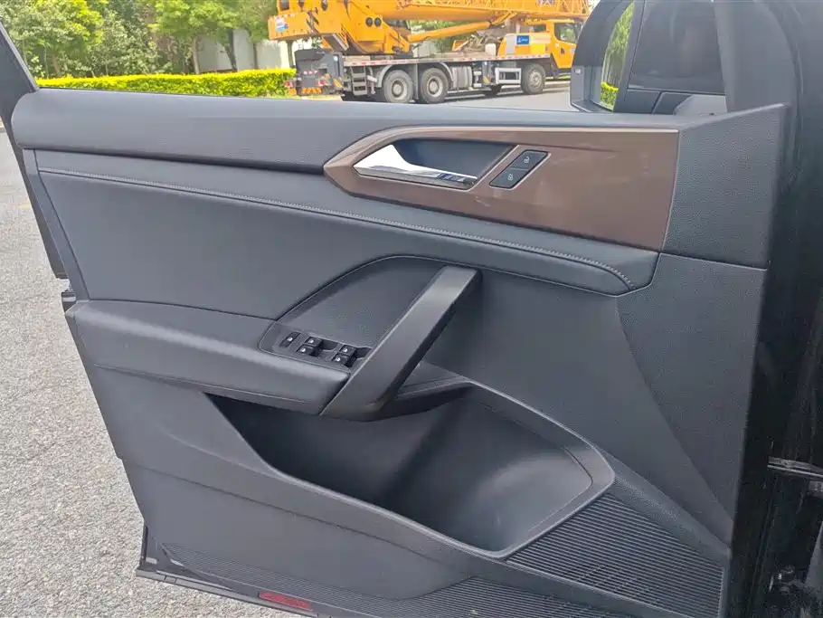 Volkswagen Tharu 2019 280TSI FWD Luxury Edition China VI фото 7
