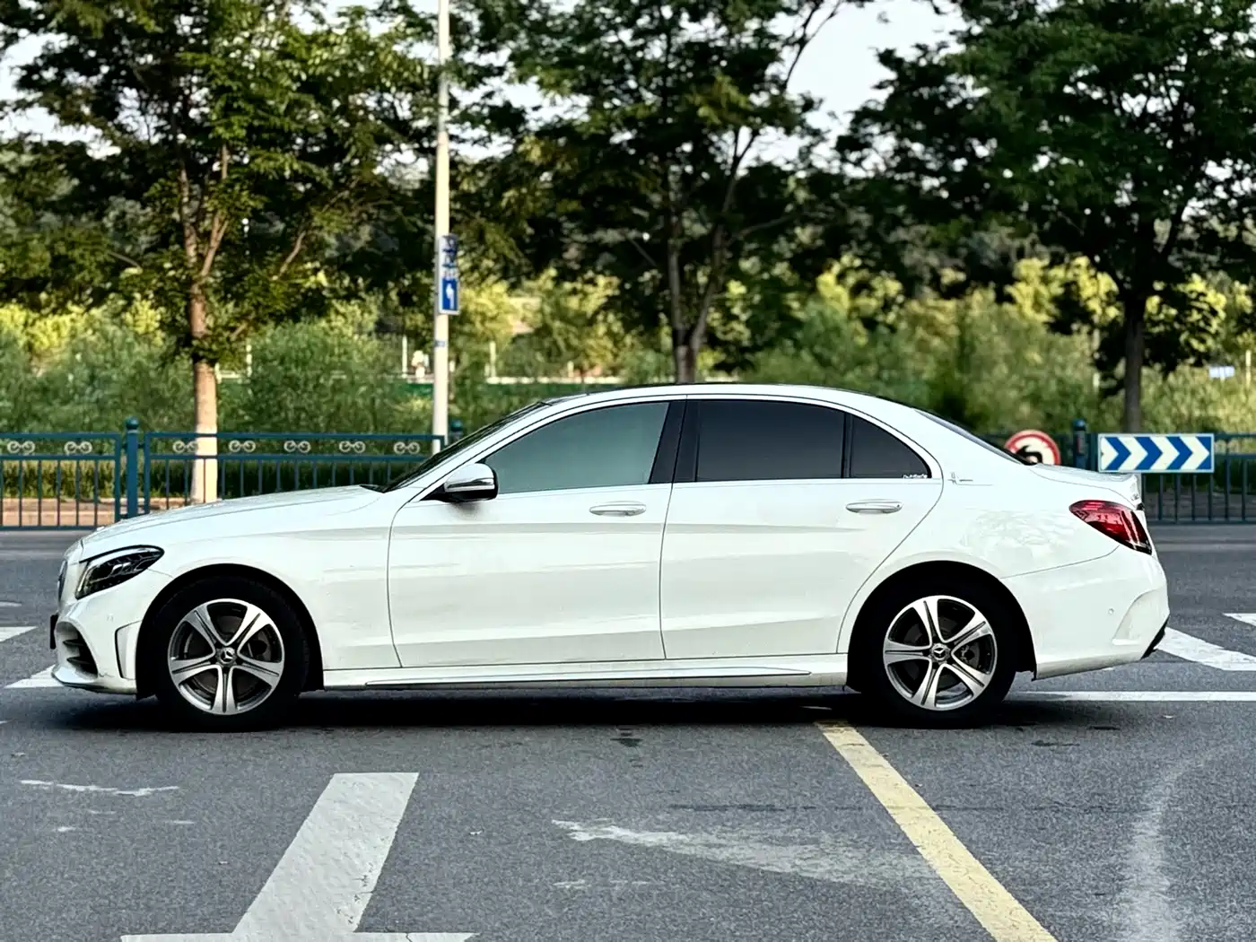 Mercedes-Benz C-Class 2019 Facelift C 260 L Sport фото 3