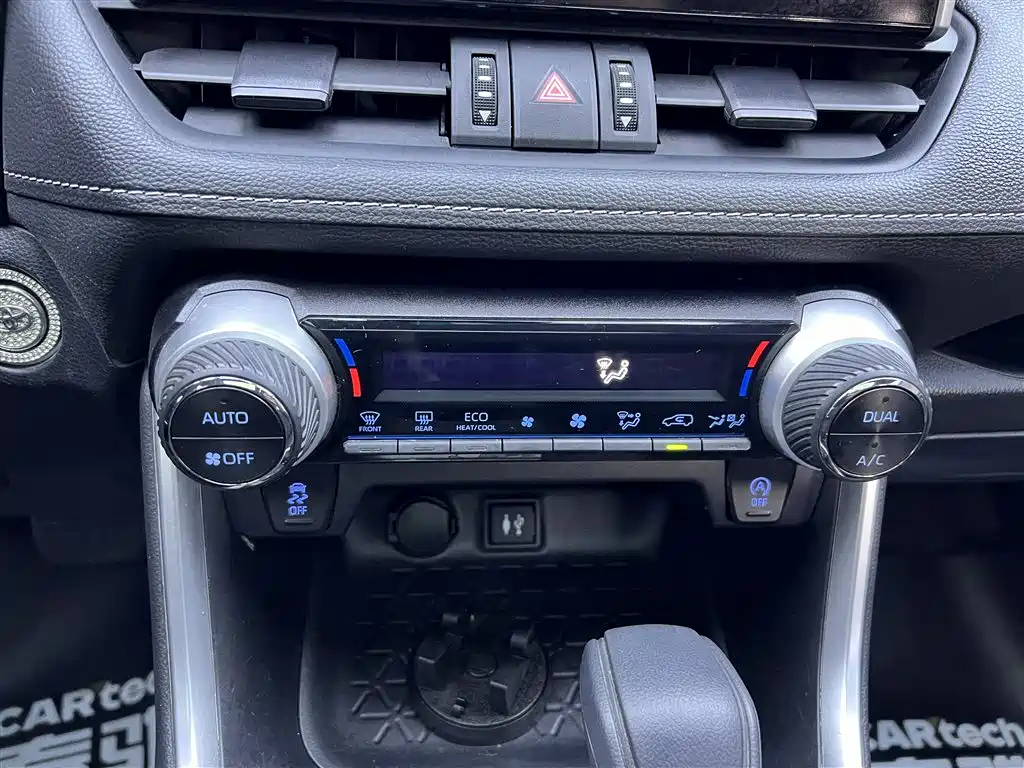 Toyota RAV4 Rongfang 2022 2.0L CVT 2WD Trend Edition фото 20