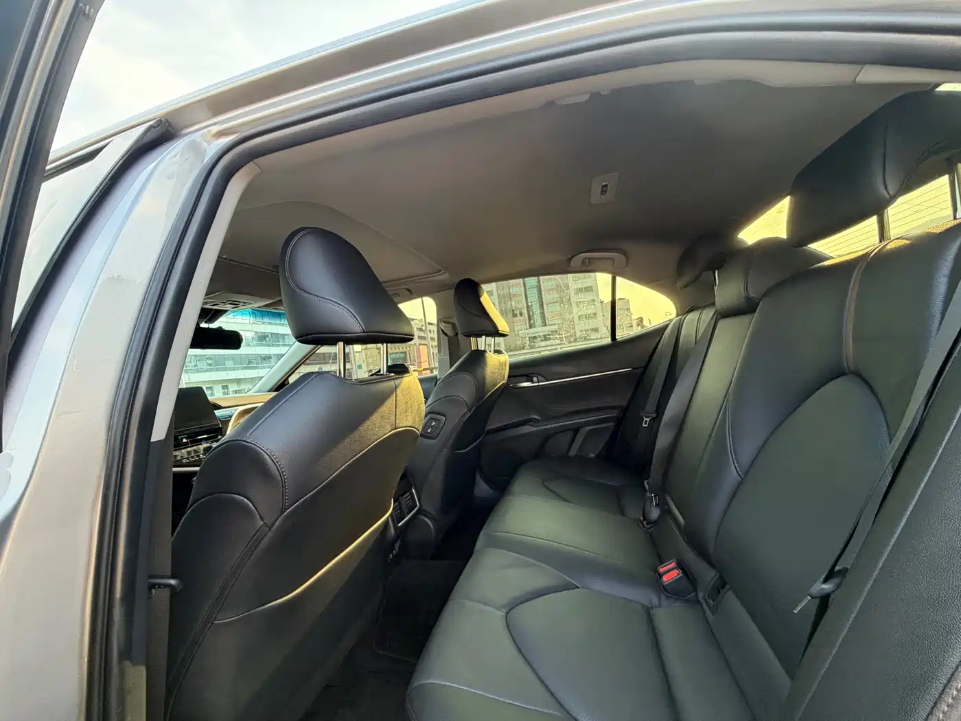 Toyota Camry 2023 2.0G Luxury Edition фото 6