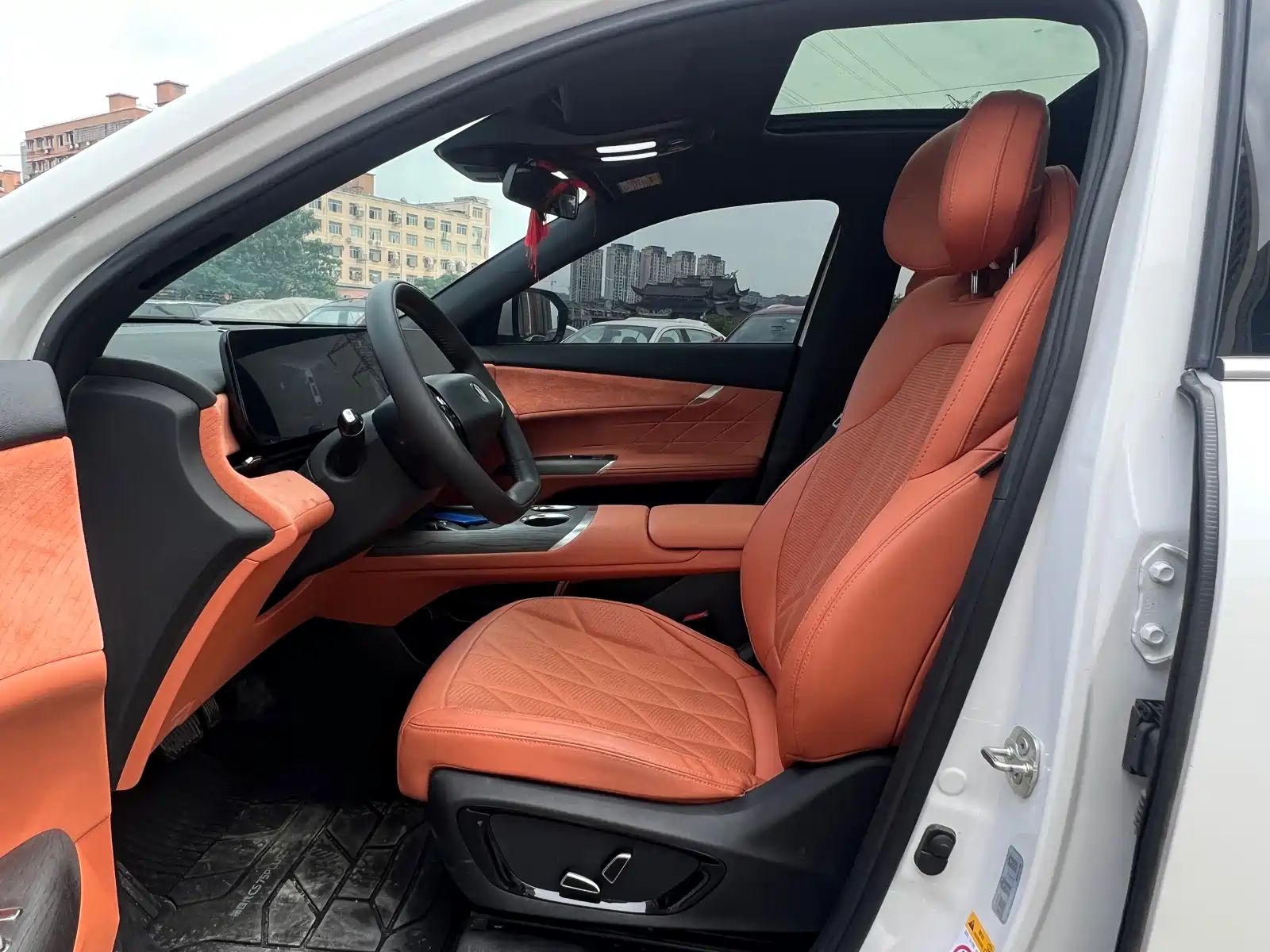 Фото 10 - Changan CS75 PLUS