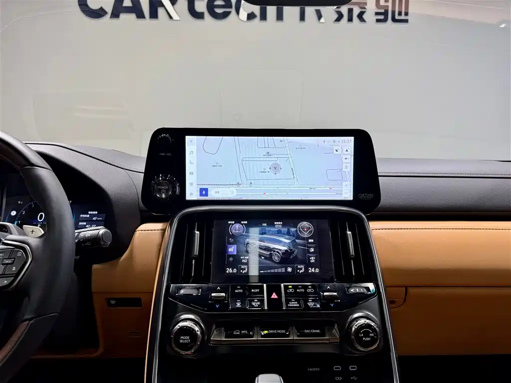 Lexus LX 2025 700h Boundary Edition фото 27