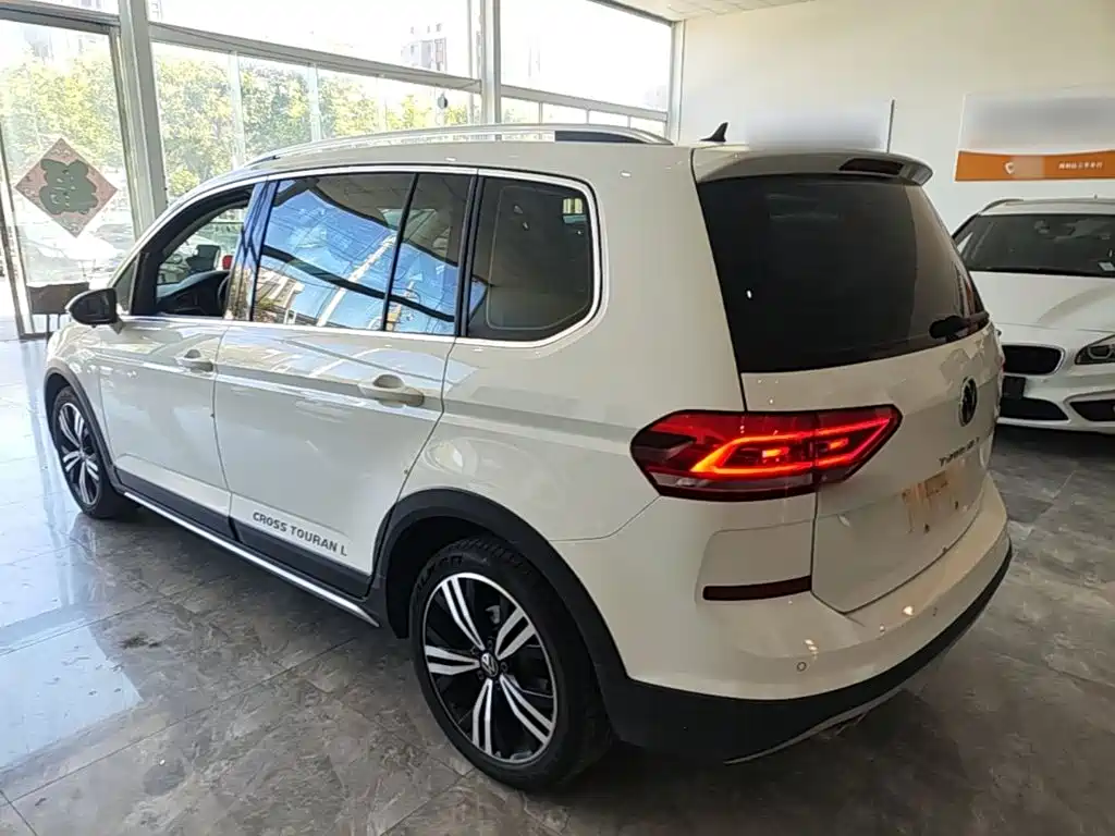 2022 Volkswagen Touran