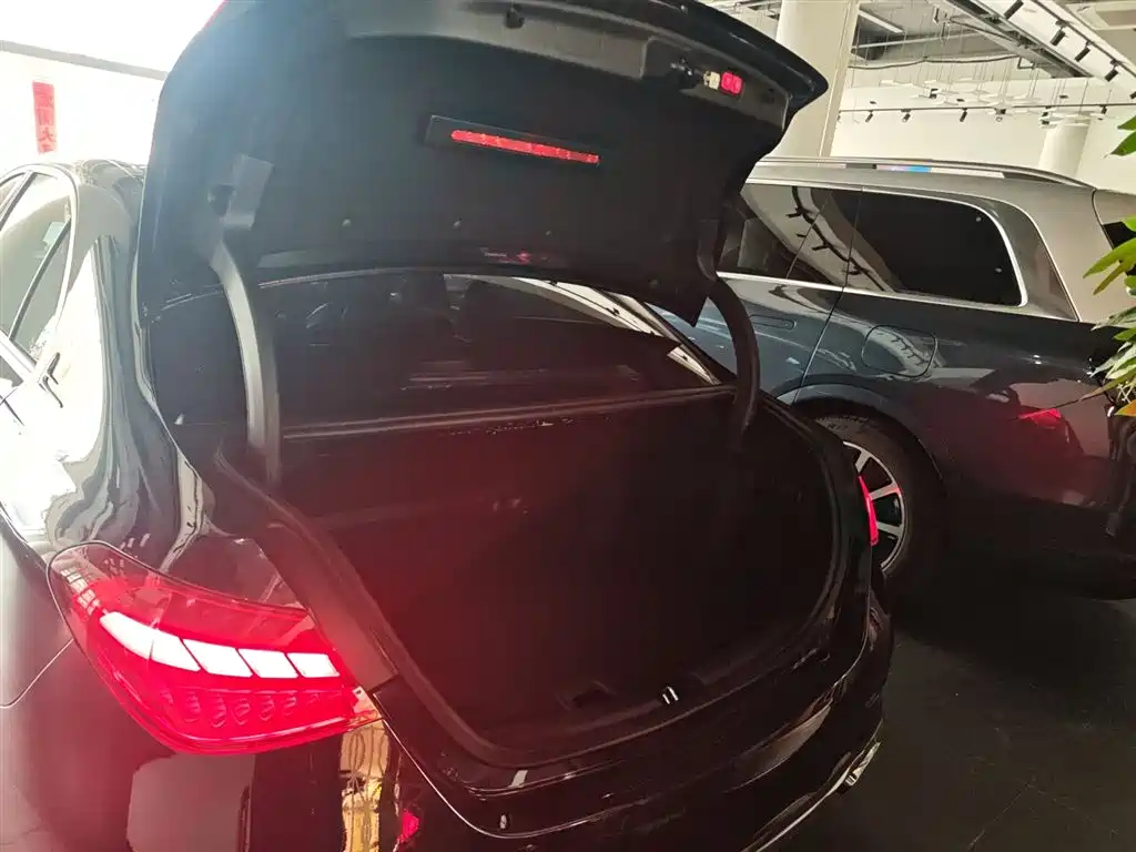 Mercedes-Benz C-Class 2023 Facelift II C 260 L Sport Edition фото 15