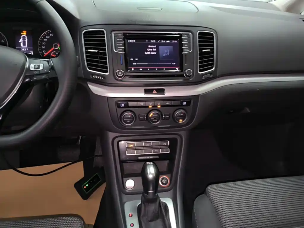 Volkswagen Sharan 2019 2018 Facelift 380TSI Comfort 6-seater