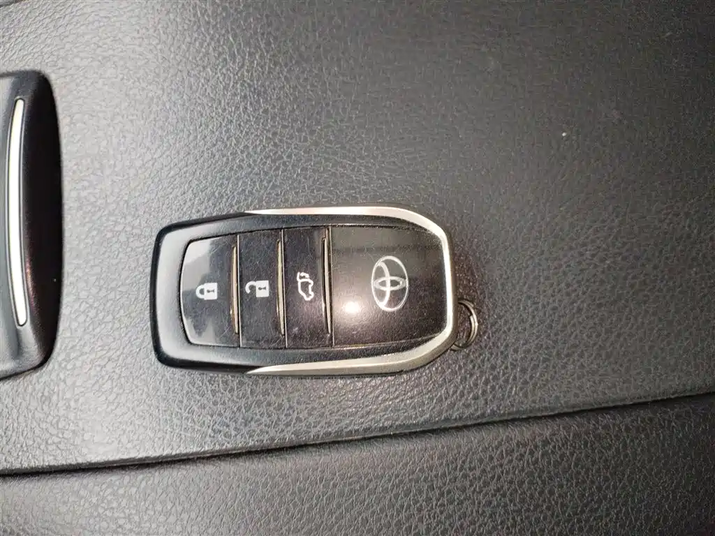 Toyota Highlander 2018 2.0T 4WD Premium 7-seater (China V) фото 9