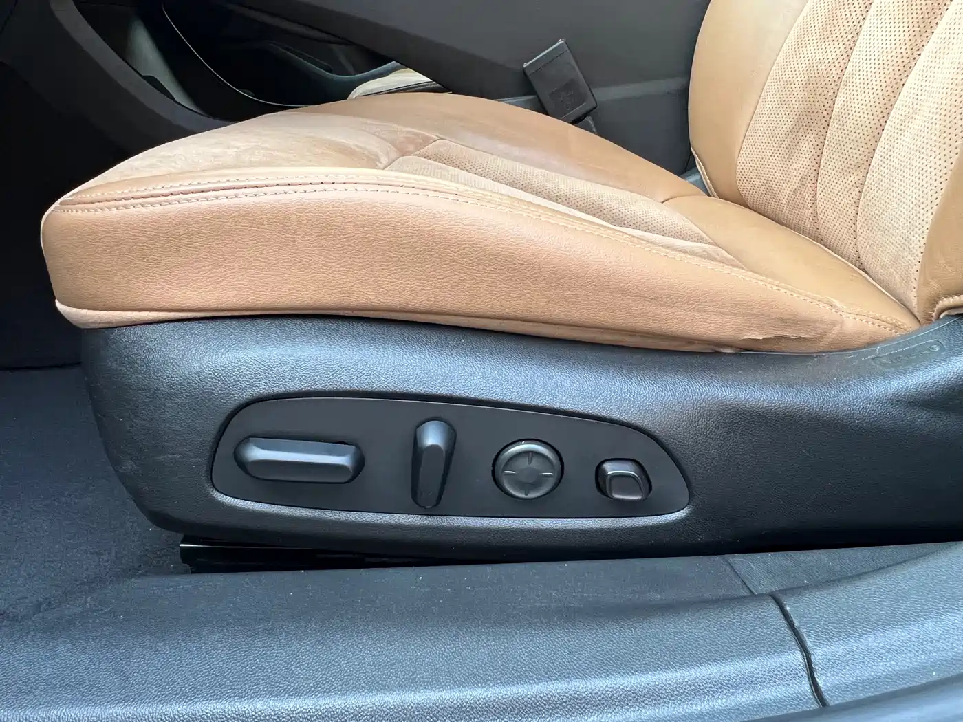 Buick LaCrosse 2016 28T Flagship фото 16