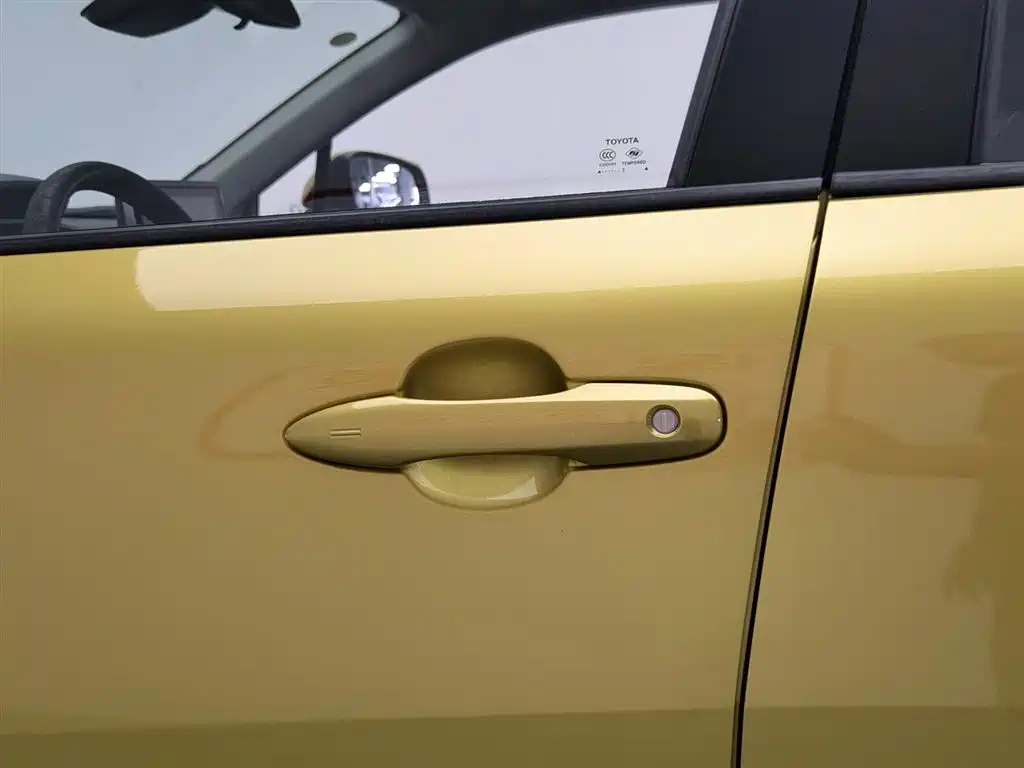 Toyota Frontlander 2022 2.0L CVT Luxury PLUS Edition фото 18