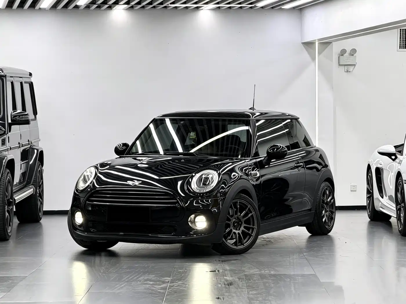 MINI 2016 1.5T COOPER Pioneer