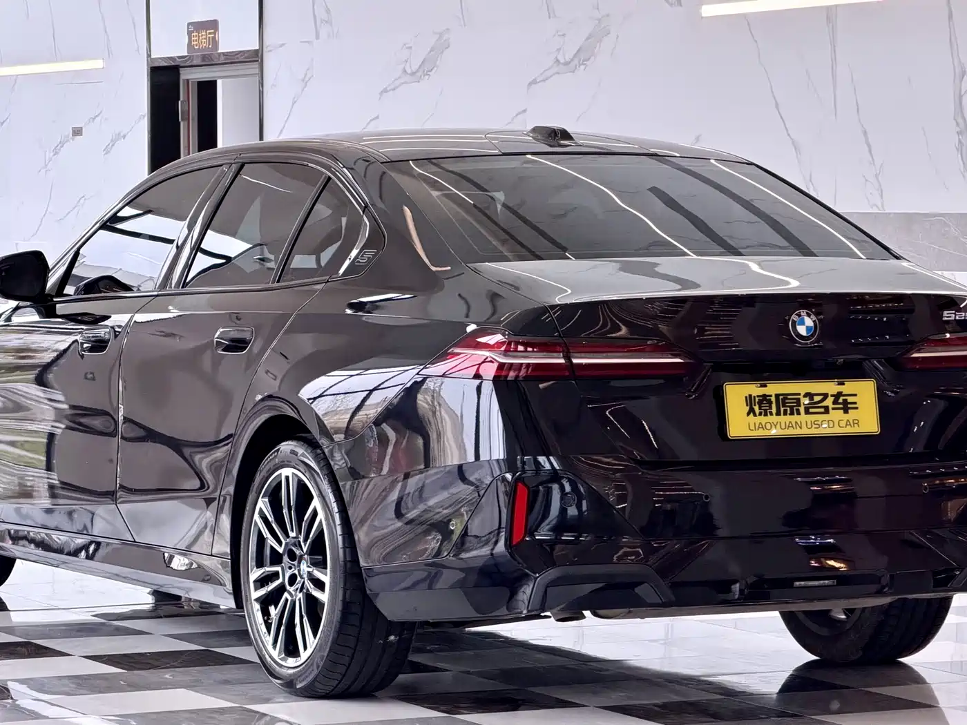 BMW 5 SERIES (IMPORTED)