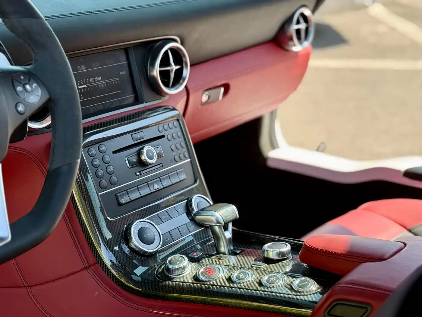 Mercedes-Benz SLS AMG 2011 SLS AMG фото 9