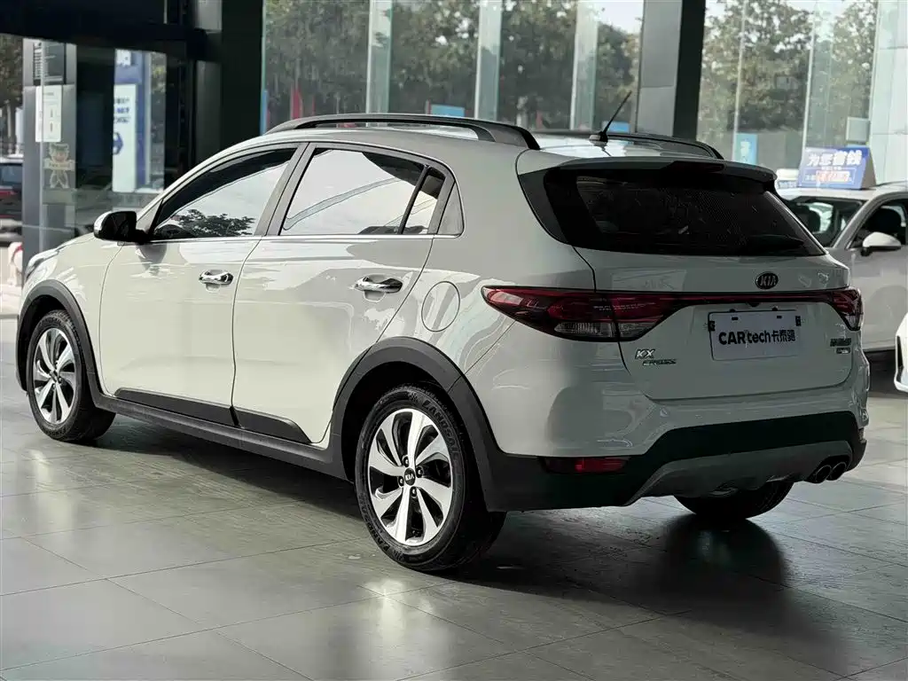 KIA KX CROSS