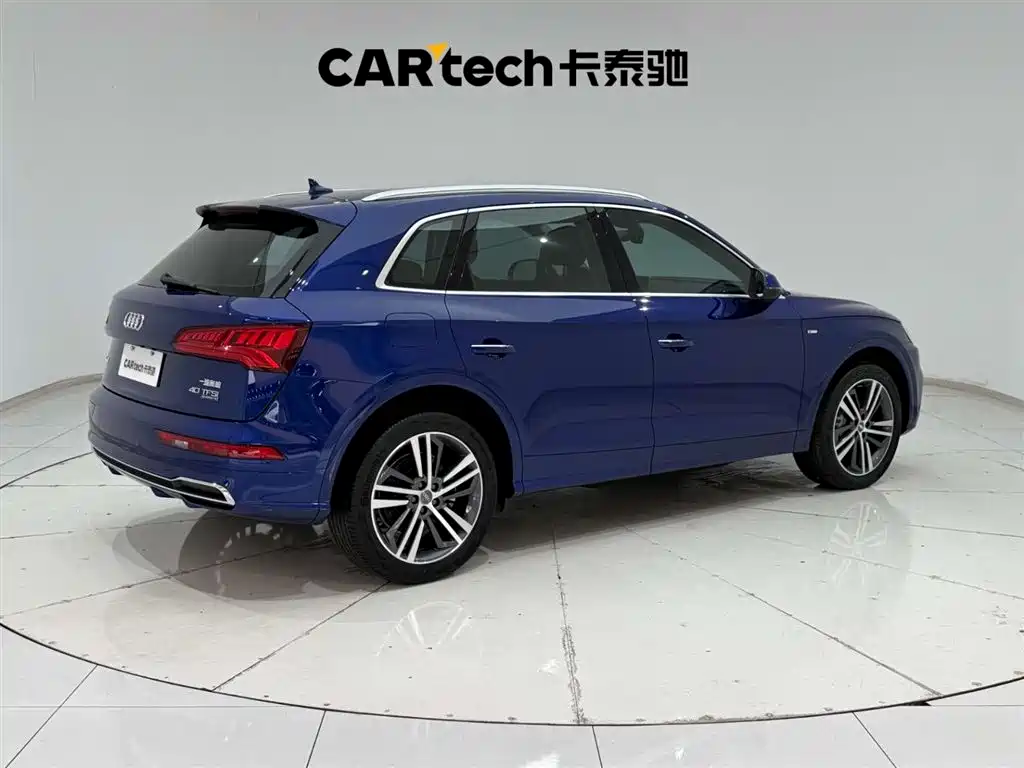 Audi Q5L 2020 Facelift 40 TFSI Honor Fashion фото 11