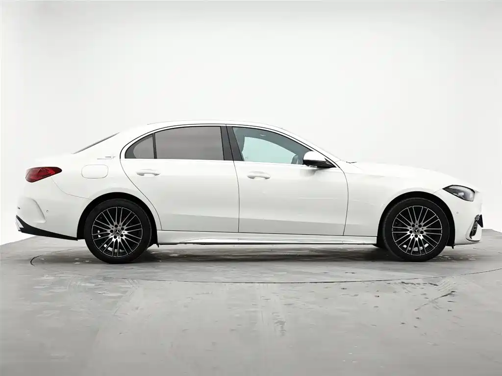 Mercedes-Benz C-Class 2024 Facelift C 260 L Sport фото 6