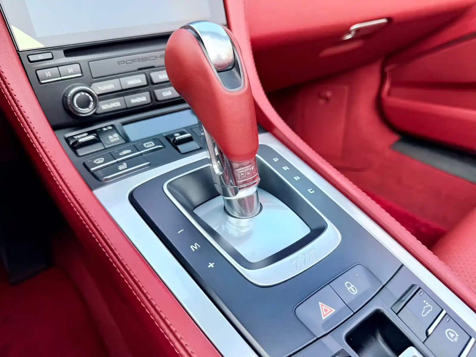 Photo 7 - Porsche 718