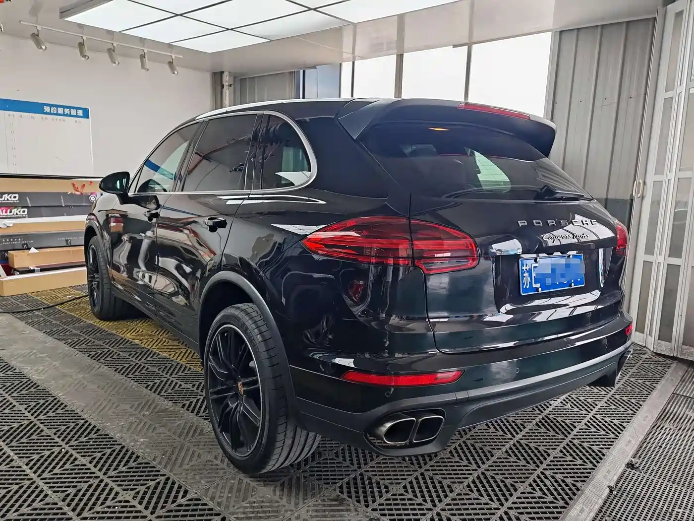 Porsche Cayenne 2015 Cayenne Turbo 4.8T фото 12