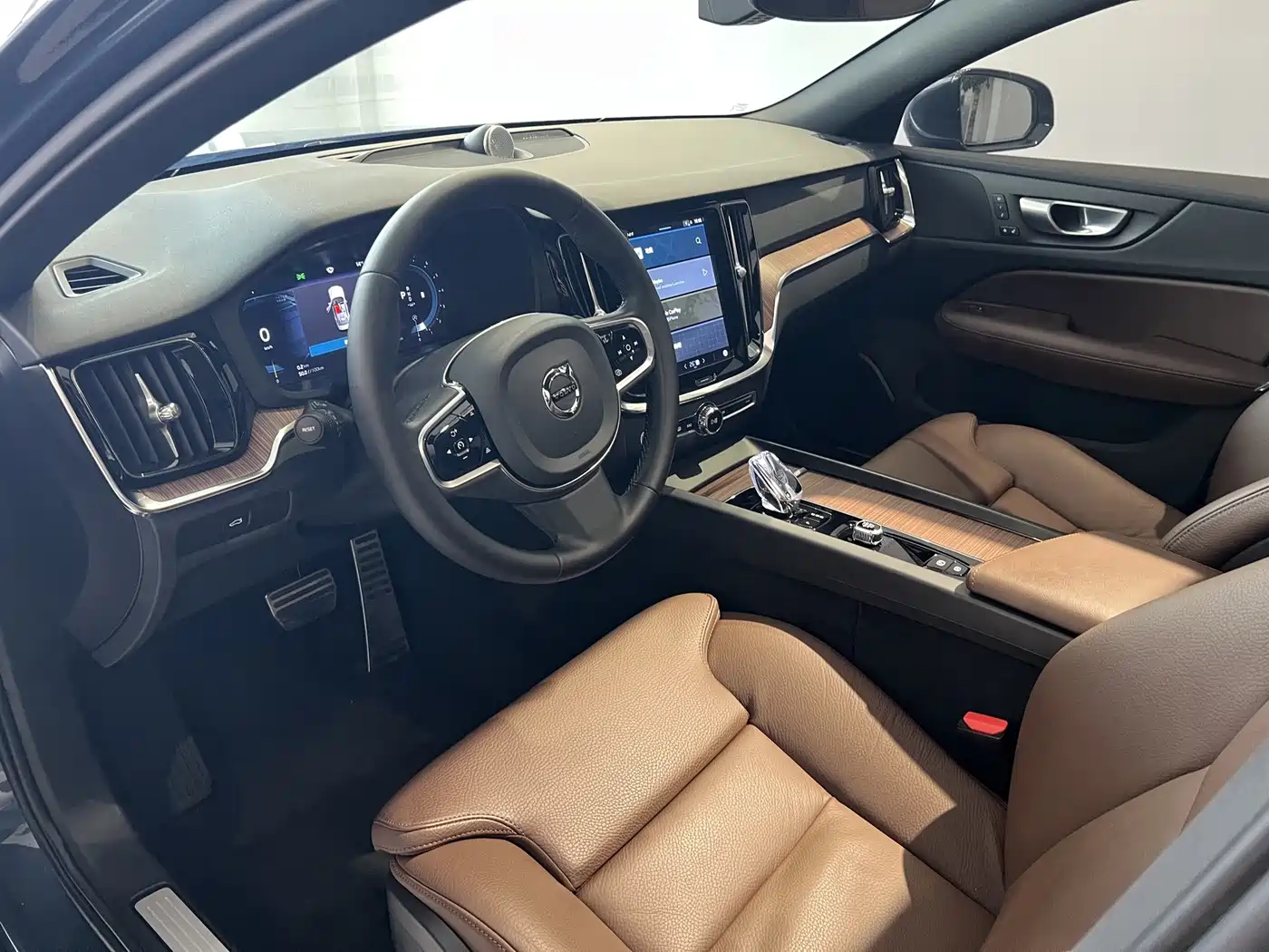 Volvo S60 2024 2024 B4 Inscription Luxury Edition