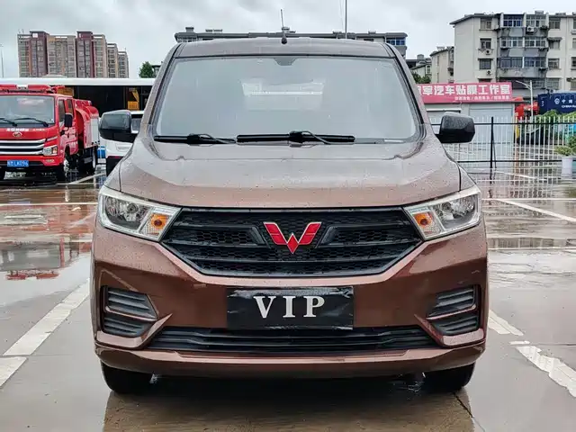 Wuling Hongguang V 1.5L, Драйв, LAR