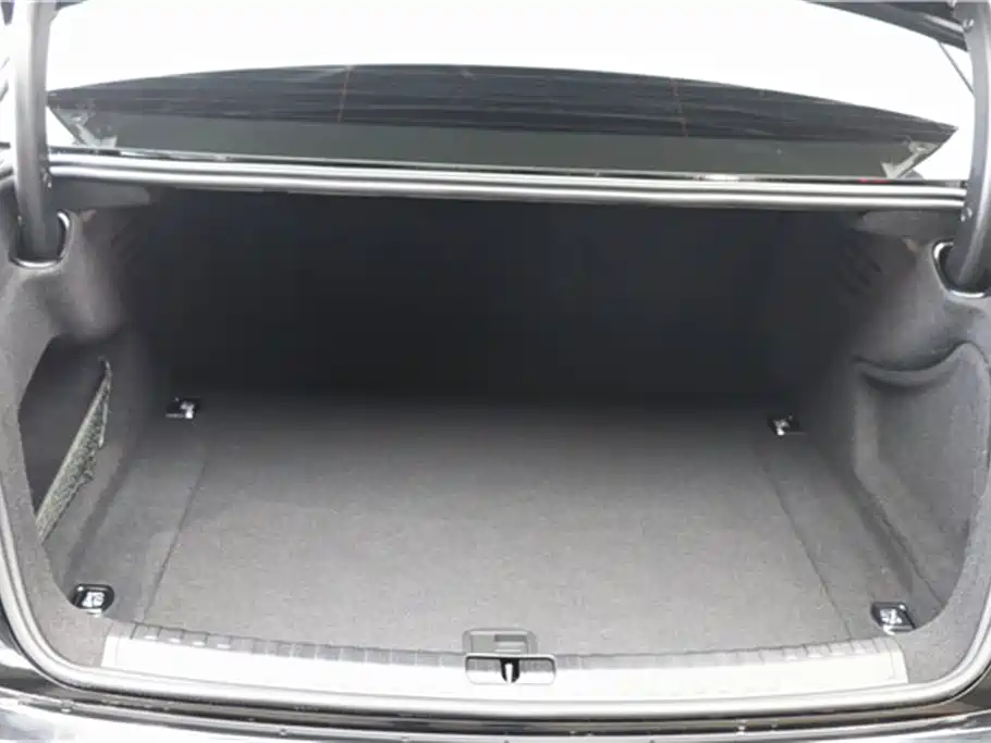Audi A6L 2025 Model Year Facelift 45 TFSI quattro Premium Sport фото 11
