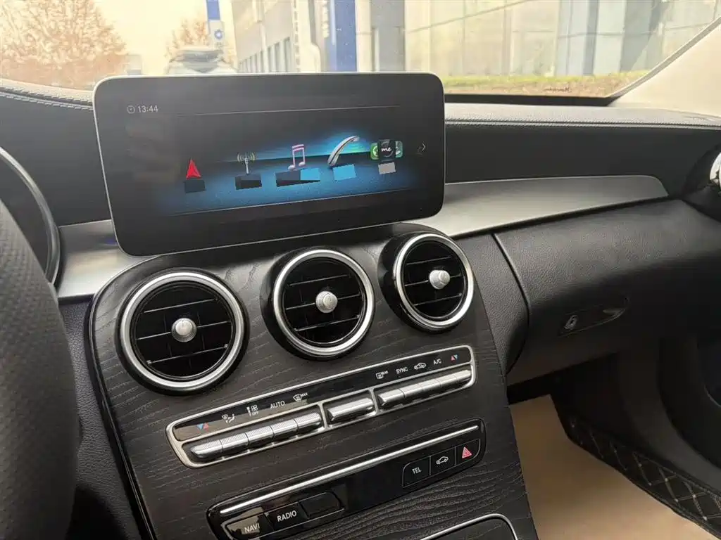 Mercedes-Benz C-Class 2019 Facelift C 260 L Sport фото 13