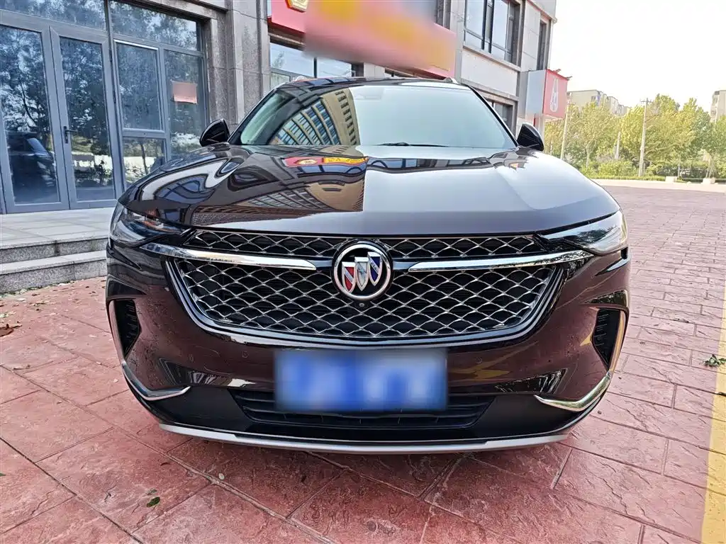 Buick Envision Plus 2022 Envision Plus Avenir 5-Seater фото 13