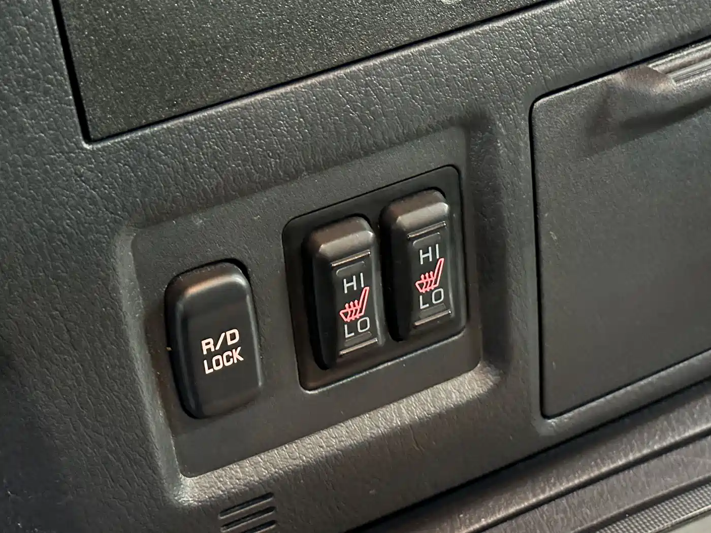 Mitsubishi Pajero (Import) 2015 3.0L Automatic Elite Premium Edition China IV фото 30