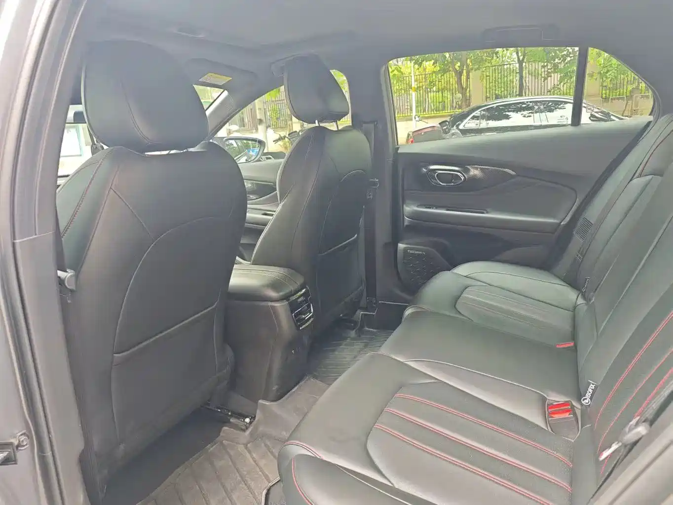 GAC Trumpchi Trumpchi Emkoo 2021 270T DCT J15 Edition фото 8