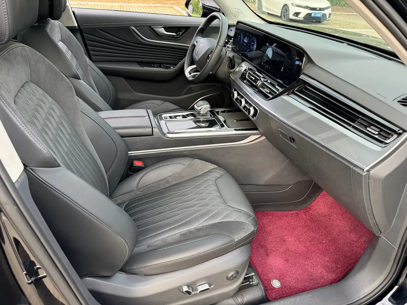 Hongqi HS5 2023 2.0T AWD Flag Enjoy Pro Edition фото 8