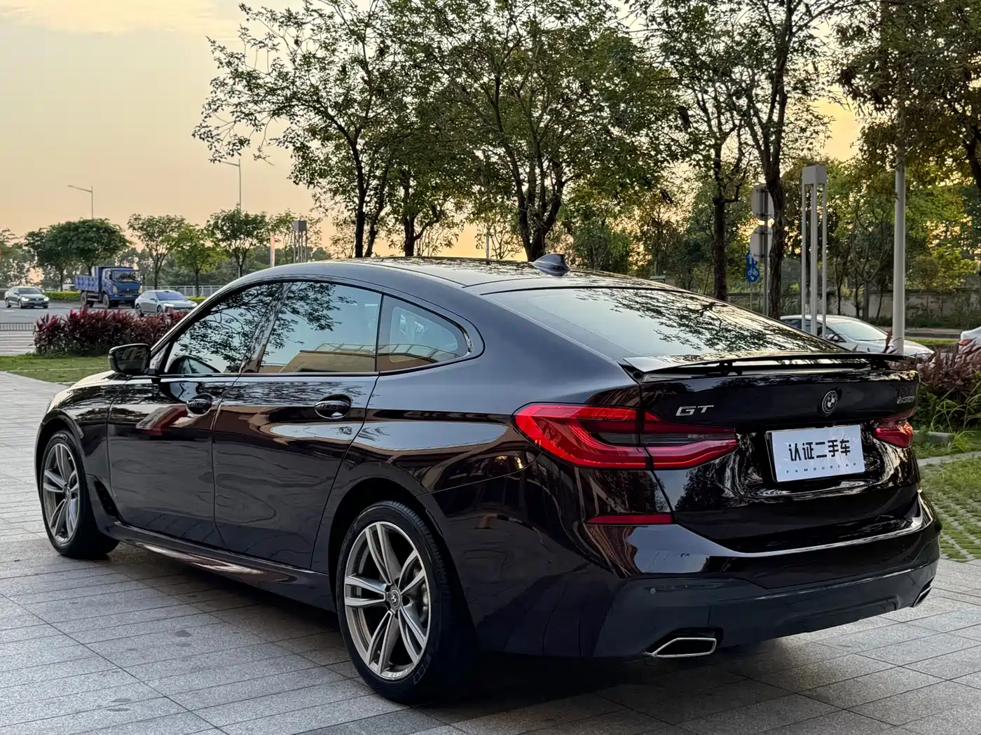 BMW 6 Series GT 2019 630i M Sport Package фото 9