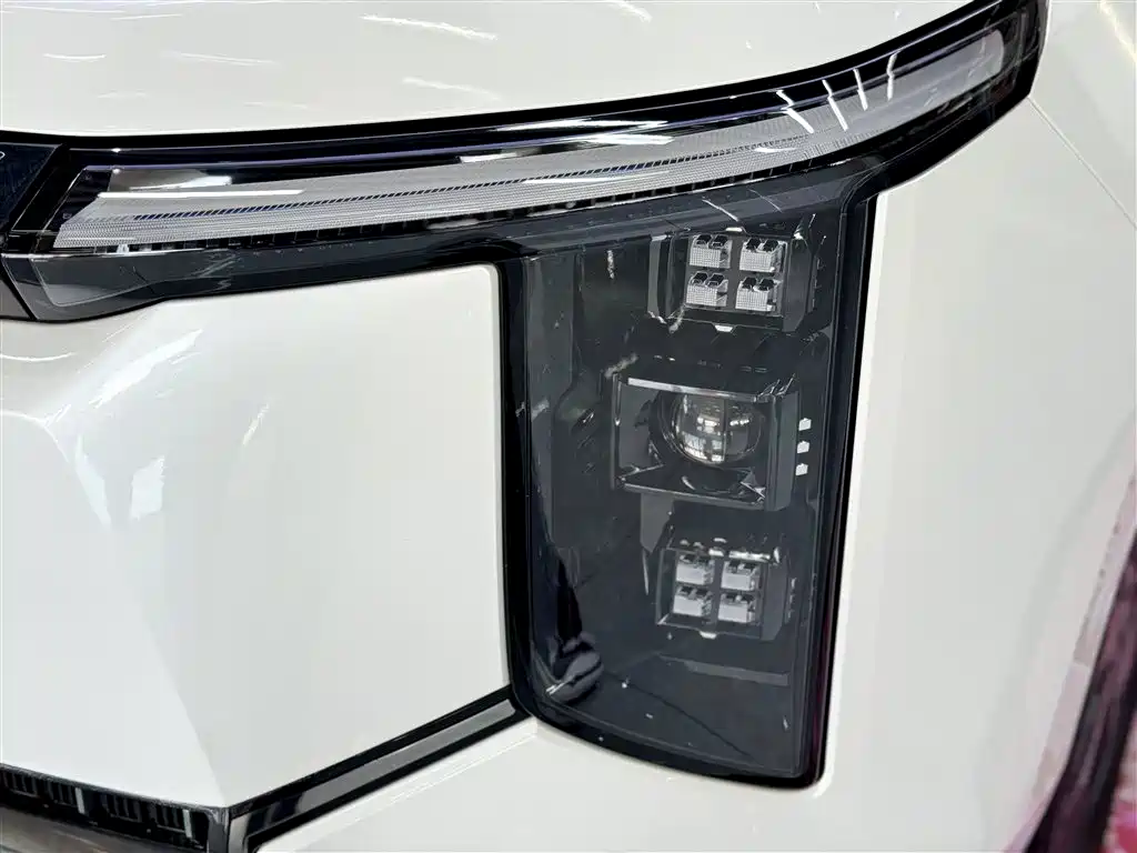 SAIC Maxus Dajia 7 2024 Facelift Super Hybrid Long Range Enjoyment Edition фото 9