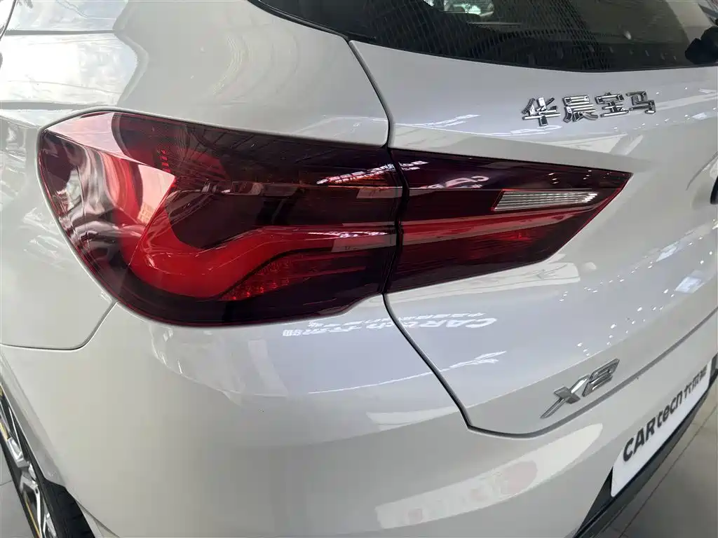 BMW X2 2023 xDrive 25i Radiance Edition фото 10