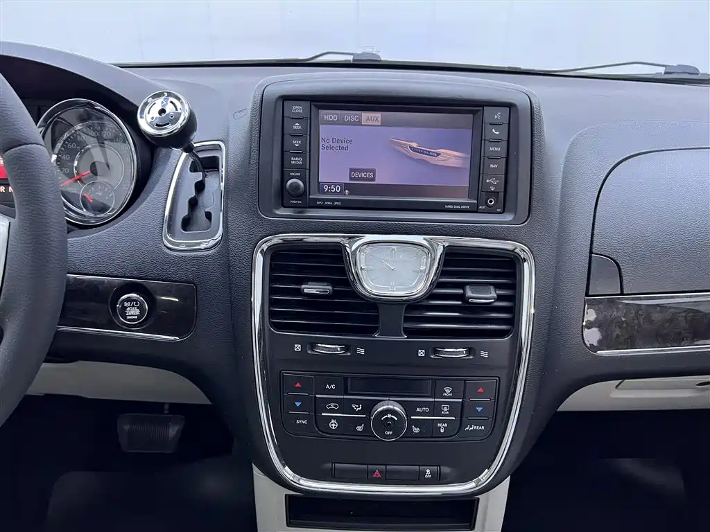 Chrysler Grand Voyager (Import) 2015 2014 3.6L Comfort Edition