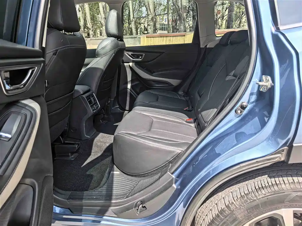 Subaru Forester 2022 2.0i AWD Flagship Edition with EyeSight фото 29