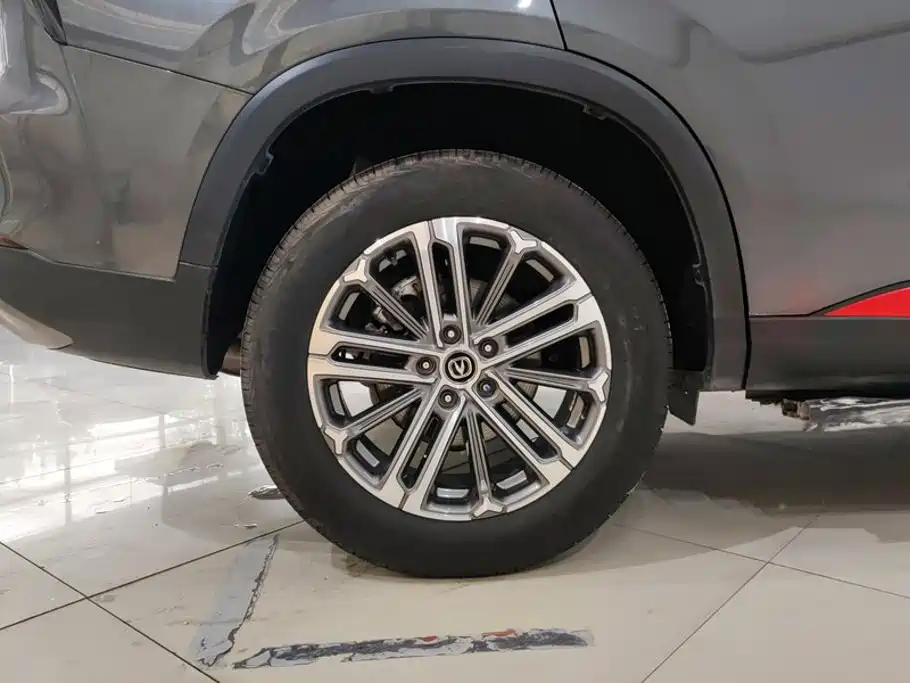 Changan Changan CS75 PLUS 2022 1.5T Automatic Luxury 6