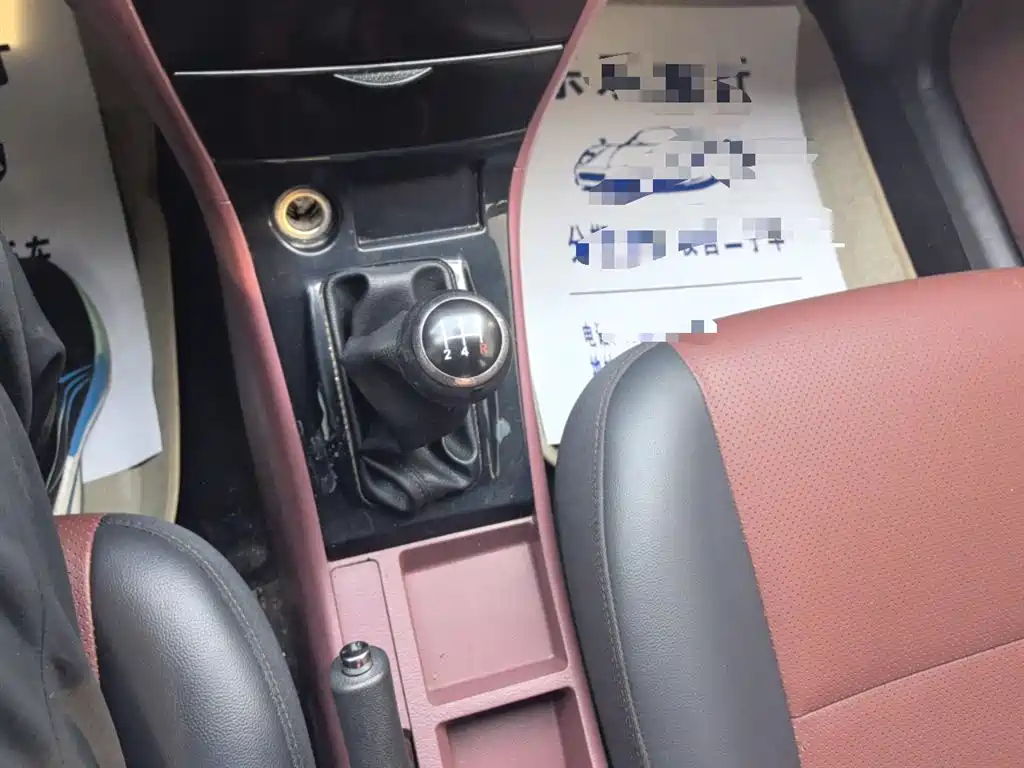 BYD F3 2012 Energy-saving Edition 1.5L Manual Comfort фото 14