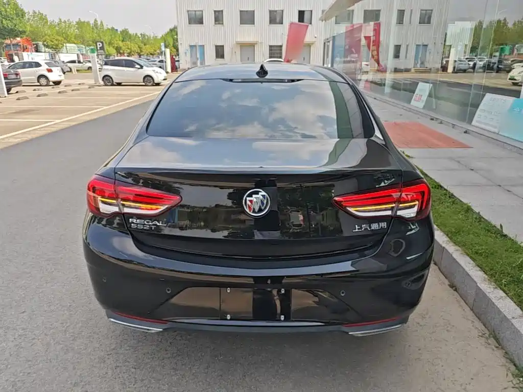 BUICK REGAL