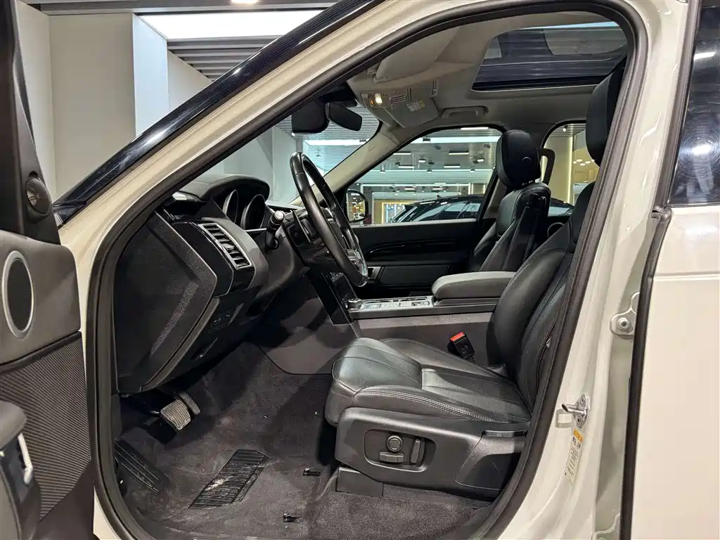 Land Rover Discovery 2018 3.0 SC V6 SE фото 27