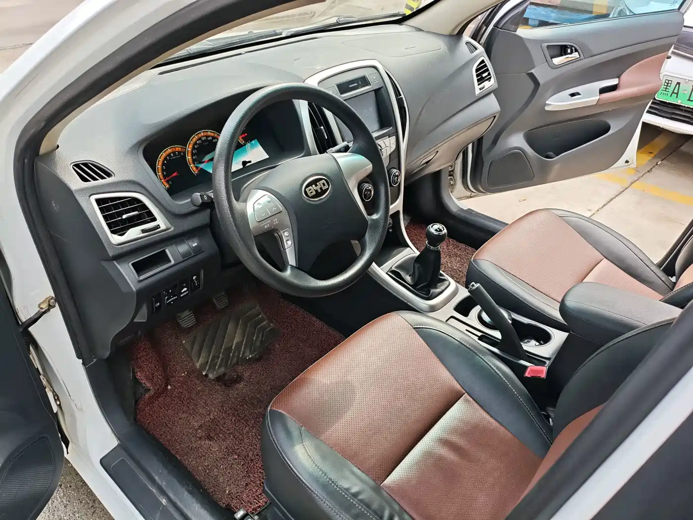 BYD F3 2015 2015 Energy-saving Edition 1.5L Manual Premium