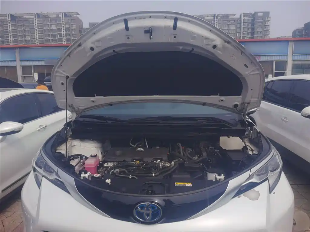 Toyota Sienna 2023 2.5L Hybrid Premium Edition фото 20